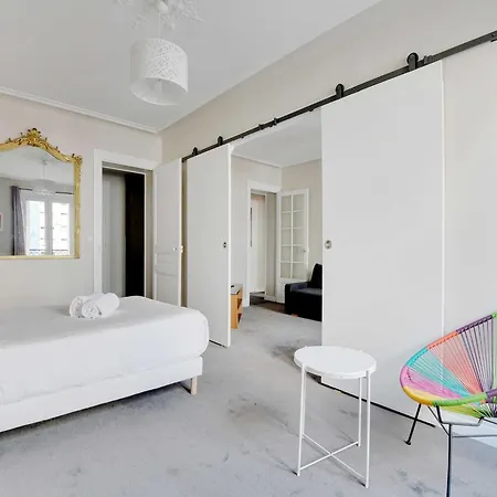 Bright - 2br-4p - Belleville * París