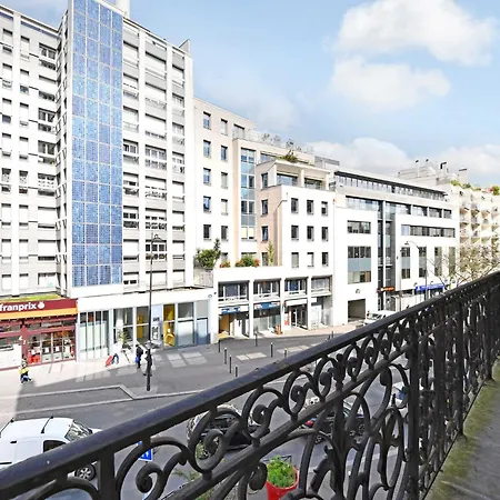 Bright - 2br-4p - Belleville דירה *