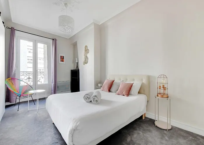 Bright - 2br-4p - Belleville Parijs