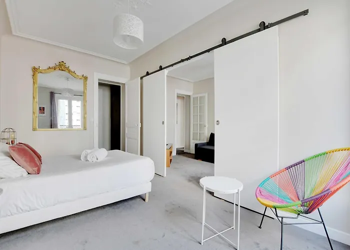 Bright - 2br-4p - Belleville * Paris